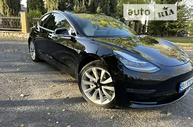 Tesla Model 3 2019 - пробег 68 тыс. км