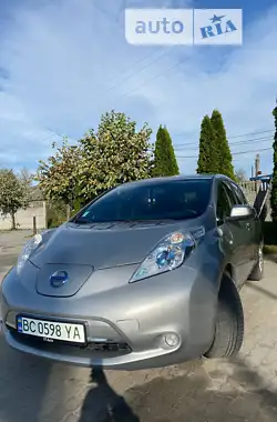 Nissan Leaf 2014 - пробіг 120 тис. км