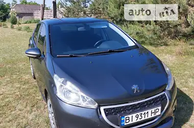 Peugeot 208 2013 - пробіг 196 тис. км