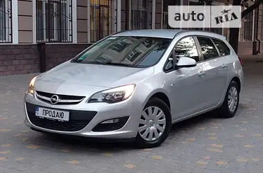 Opel Astra 2015 - пробіг 223 тис. км