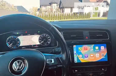 Volkswagen e-Golf 2018 - пробіг 135 тис. км