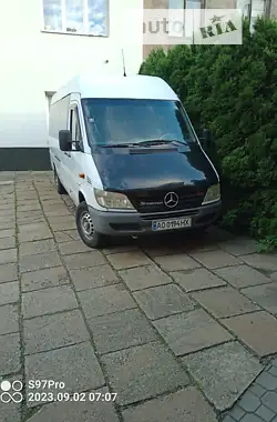 Mercedes-Benz Sprinter 2002 - пробіг 820 тис. км