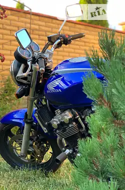 Honda CB 400SF 2002 - пробіг 38 тис. км