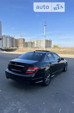 Mercedes-Benz C-Class 2014 - пробег 205 тыс. км