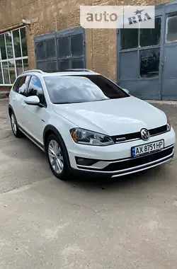 Volkswagen Golf Alltrack 2017 - пробег 95 тыс. км