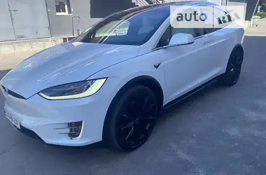 Tesla Model X 2018 - пробіг 58 тис. км