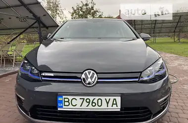 Volkswagen Golf 2020 - пробег 28 тыс. км