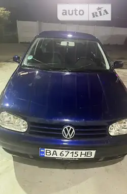 Volkswagen Golf 2001 - пробег 287 тыс. км