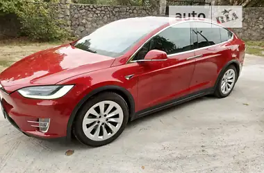 Tesla Model X 2017 - пробіг 67 тис. км