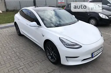 Tesla Model 3 2019 - пробіг 60 тис. км