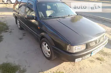 Volkswagen Passat 1993 - пробег 435 тыс. км