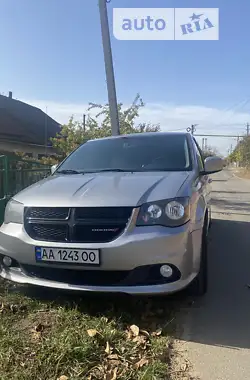 Dodge Grand Caravan 2018 - пробіг 400 тис. км