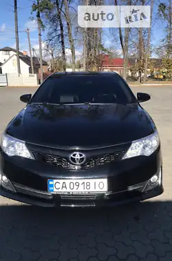 Toyota Camry 2014 - пробіг 211 тис. км