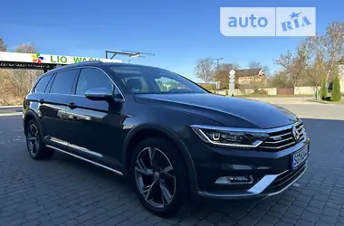 Volkswagen Passat Alltrack 2018 - пробег 150 тыс. км