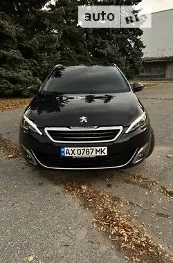 Peugeot 308 2015 - пробег 206 тыс. км