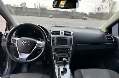Toyota Avensis 2012 - пробіг 174 тис. км