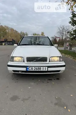 Volvo 440 1990 - пробіг 200 тис. км