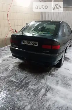 Renault Laguna 1996 - пробег 310 тыс. км