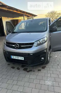Opel Vivaro-e 2022 - пробіг 13 тис. км