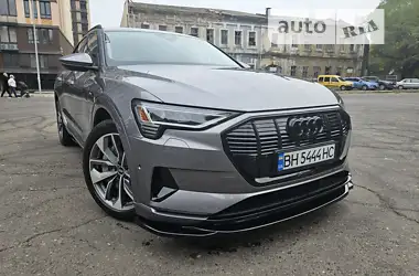 Audi e-tron 2020 - пробіг 23 тис. км