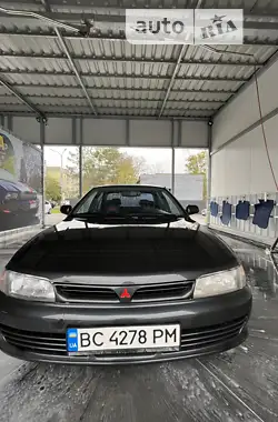 Mitsubishi Lancer 1995 - пробег 450 тыс. км