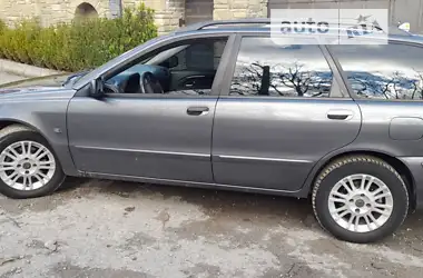 Volvo V40 2003 - пробіг 247 тис. км