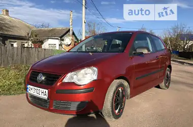 Volkswagen Polo 2005 - пробег 217 тыс. км