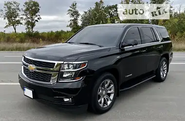 Chevrolet Tahoe 2016 - пробег 90 тыс. км