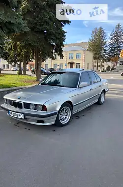 BMW 5 Series 1990 - пробіг 680 тис. км