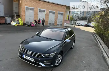 Volkswagen Passat Alltrack  2018 - пробіг 220 тис. км