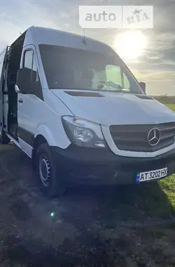 Mercedes-Benz Sprinter 2015 - пробег 322 тыс. км