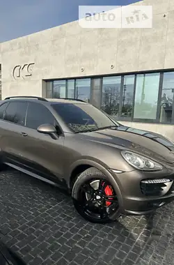 Porsche Cayenne 2012 - пробіг 108 тис. км