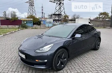 Tesla Model 3 2020 - пробіг 56 тис. км
