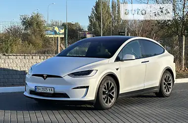 Tesla Model X 2022 - пробіг 22 тис. км