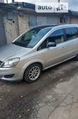 Opel Zafira 2013 - пробіг 215 тис. км