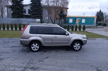 Nissan X-Trail 2006 - пробег 196 тыс. км