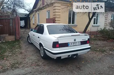 BMW 5 Series 1991 - пробіг 300 тис. км