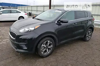 Kia Sportage 2021 - пробіг 8 тис. км