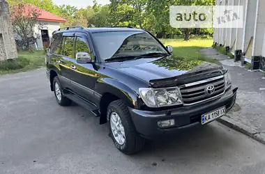 Toyota Land Cruiser 2007 - пробег 205 тыс. км