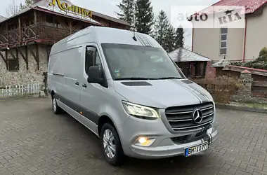 Mercedes-Benz Sprinter 2020 - пробег 390 тыс. км