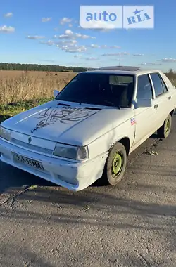 Renault 11 1987 - пробіг 390 тис. км