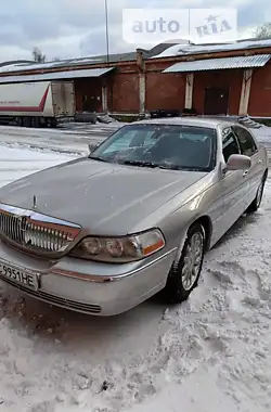 Lincoln Town Car 2006 - пробіг 208 тис. км