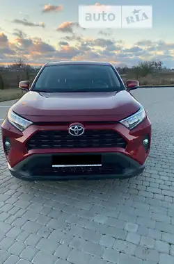 Toyota RAV4 2019 - пробіг 64 тис. км