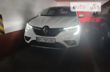 Renault Arkana 2020 - пробег 37 тыс. км