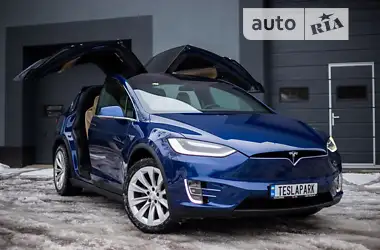 Tesla Model X 2016 - пробіг 102 тис. км