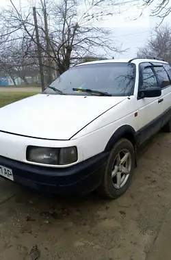 Volkswagen Passat 1989 - пробіг 100 тис. км