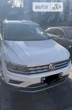 Volkswagen Tiguan 2018 - пробіг 68 тис. км