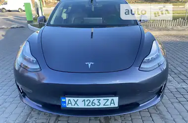 Tesla Model 3 2018 - пробіг 92 тис. км