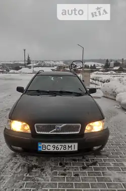 Volvo V40 2000 - пробег 205 тыс. км