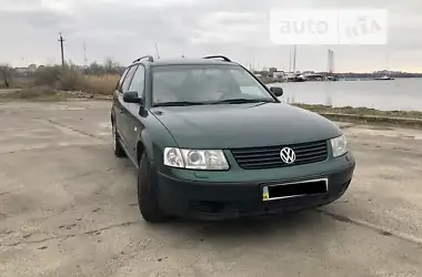 Volkswagen Passat 2000 - пробіг 300 тис. км